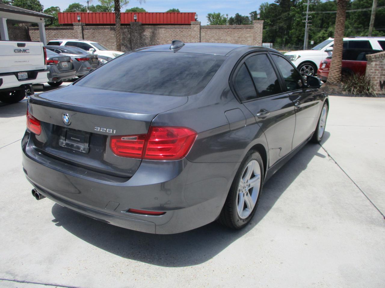 BMW 3-Series 328i Sedan 2014
