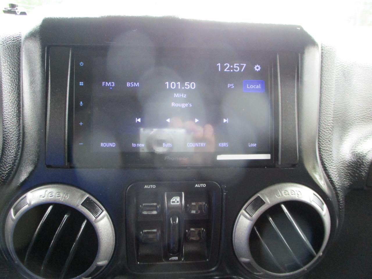 Jeep Wrangler Unlimited Sport 4WD 2015