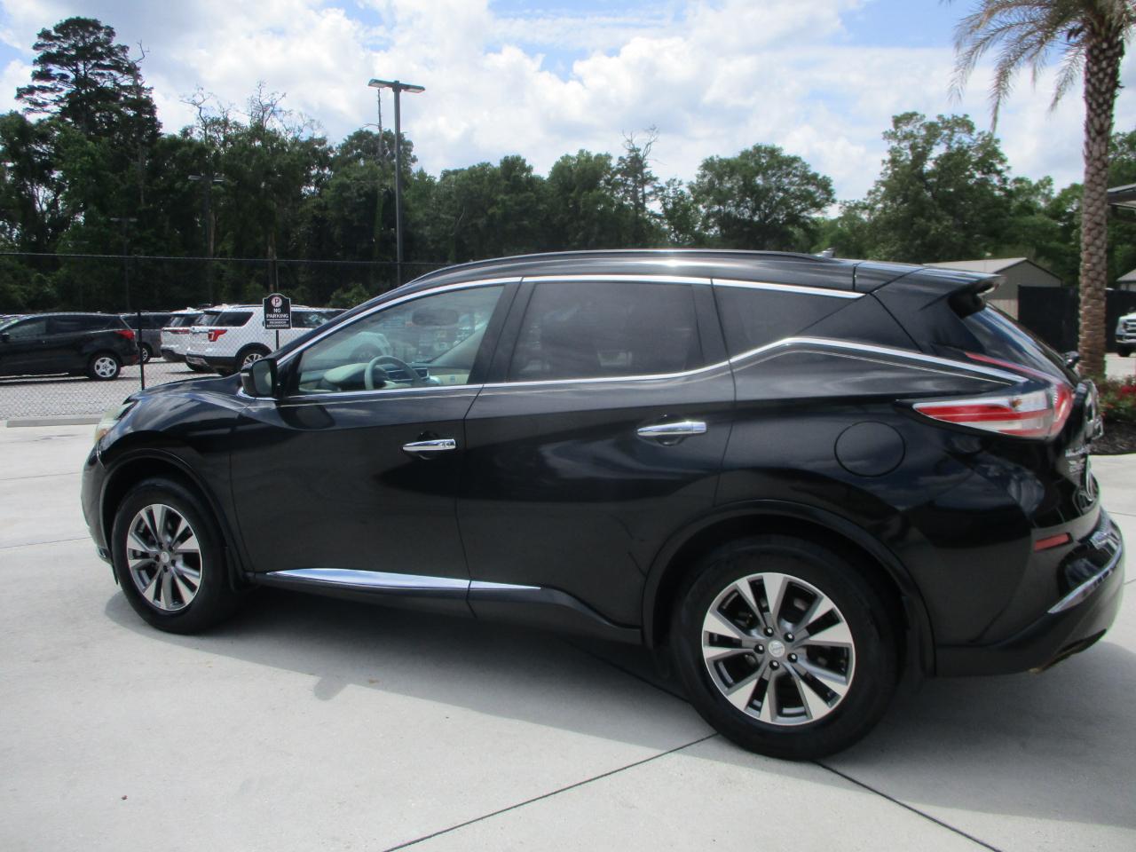 Nissan Murano SV 2015
