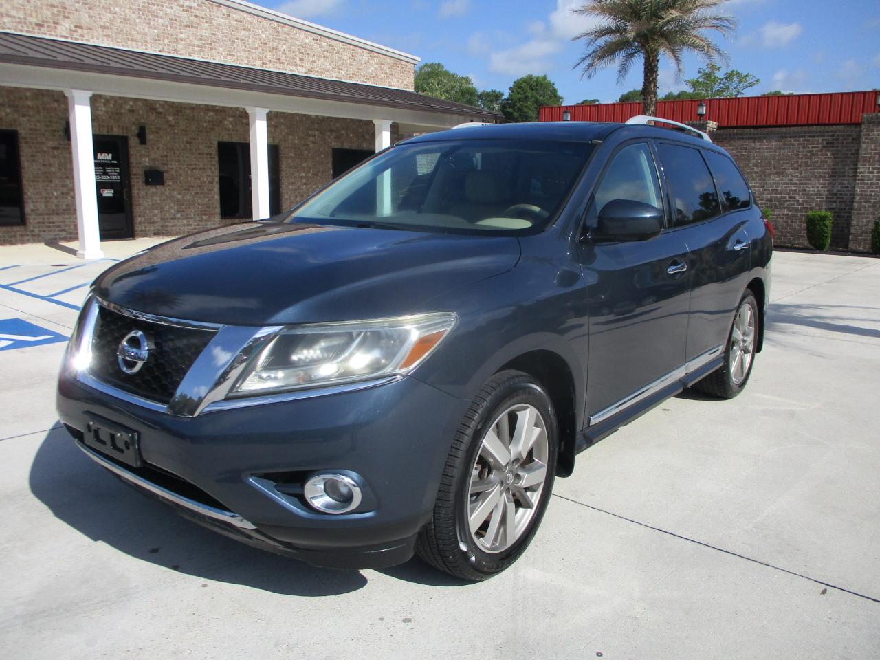 Nissan Pathfinder Platinum 4WD 2014