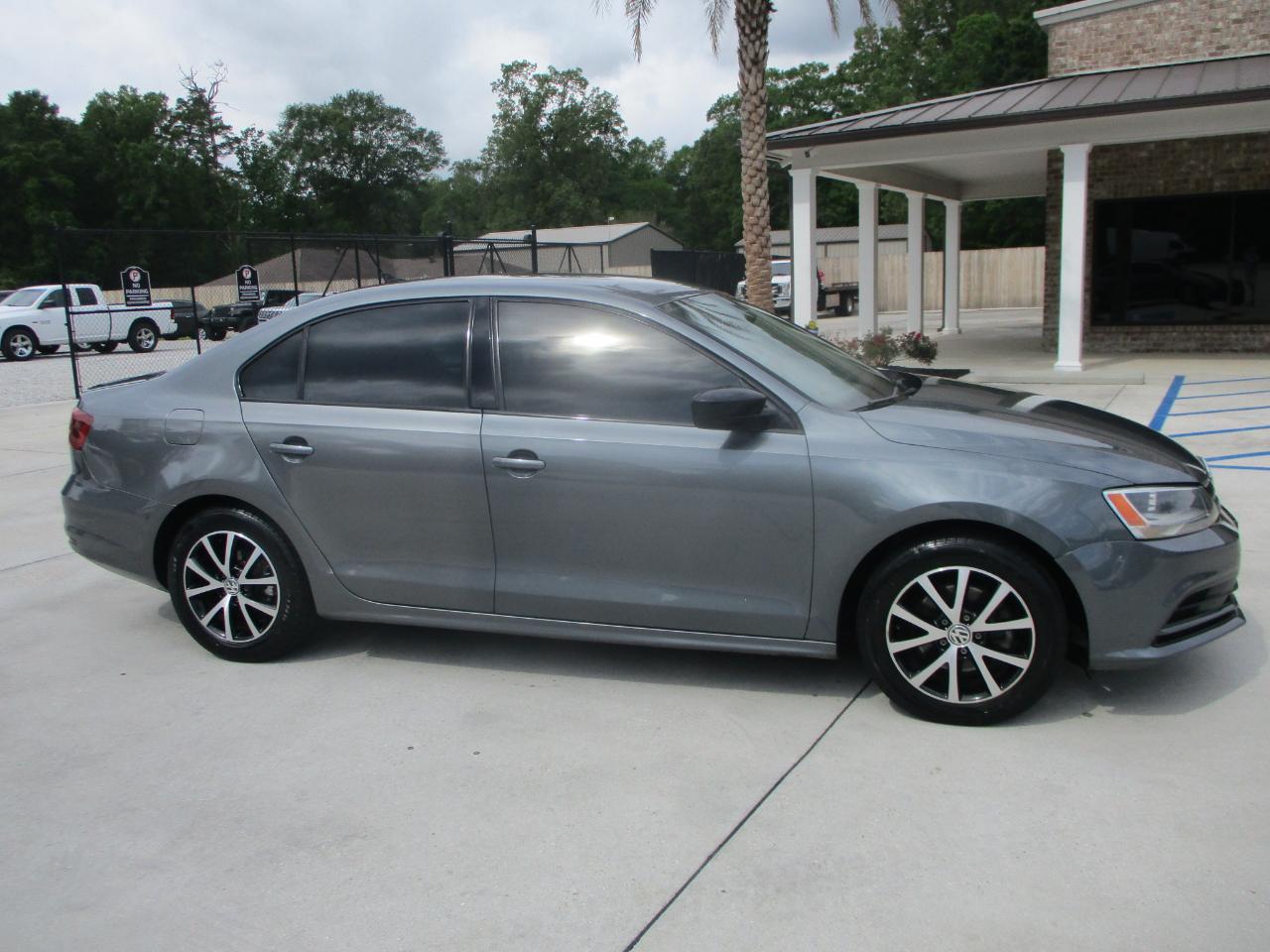 Volkswagen Jetta SE 6A 2016