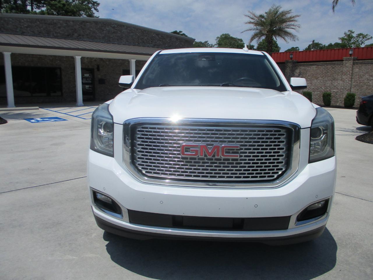 GMC Yukon Denali  2017