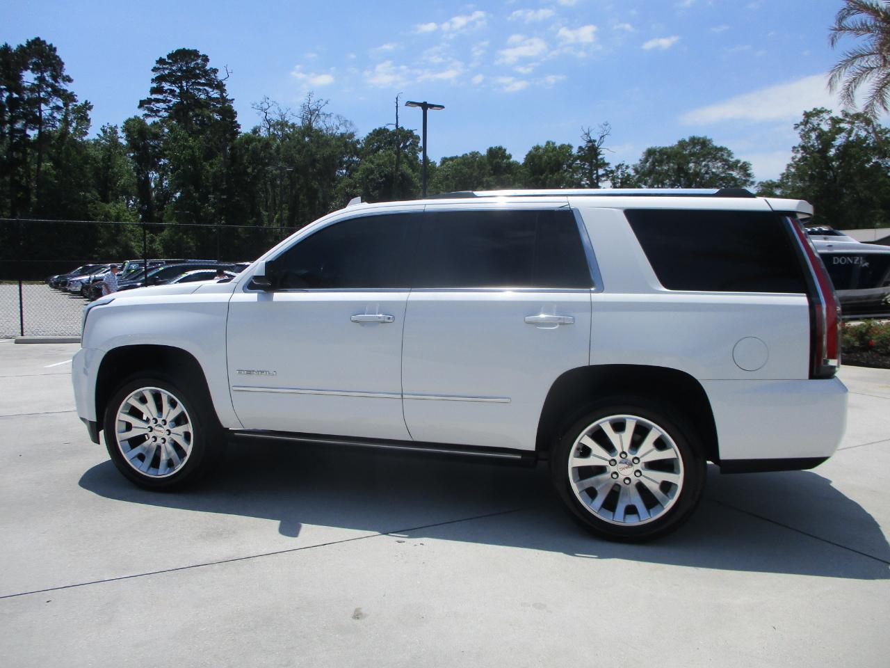 GMC Yukon Denali  2017