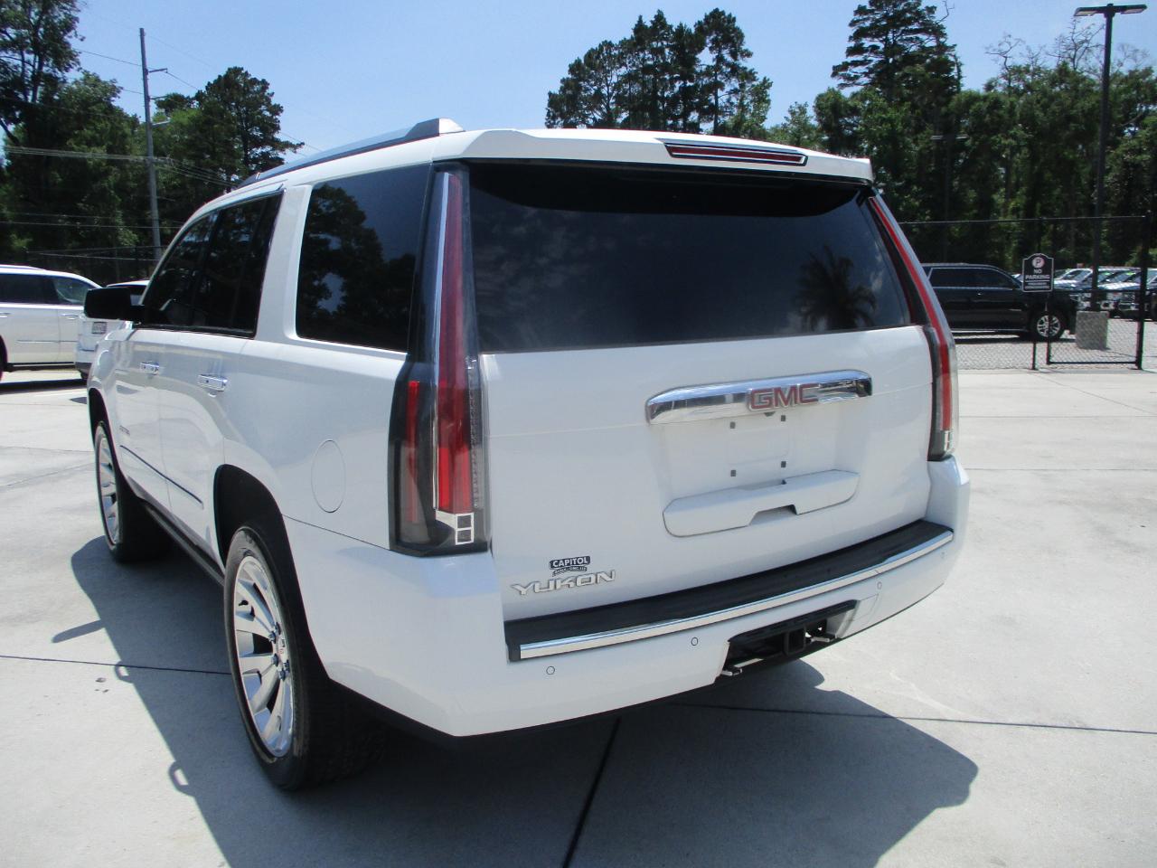 GMC Yukon Denali  2017