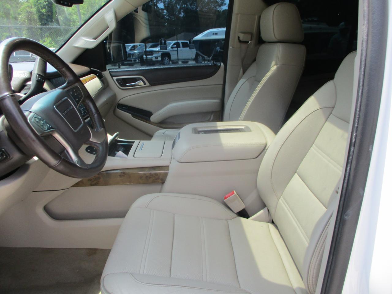 GMC Yukon Denali  2017