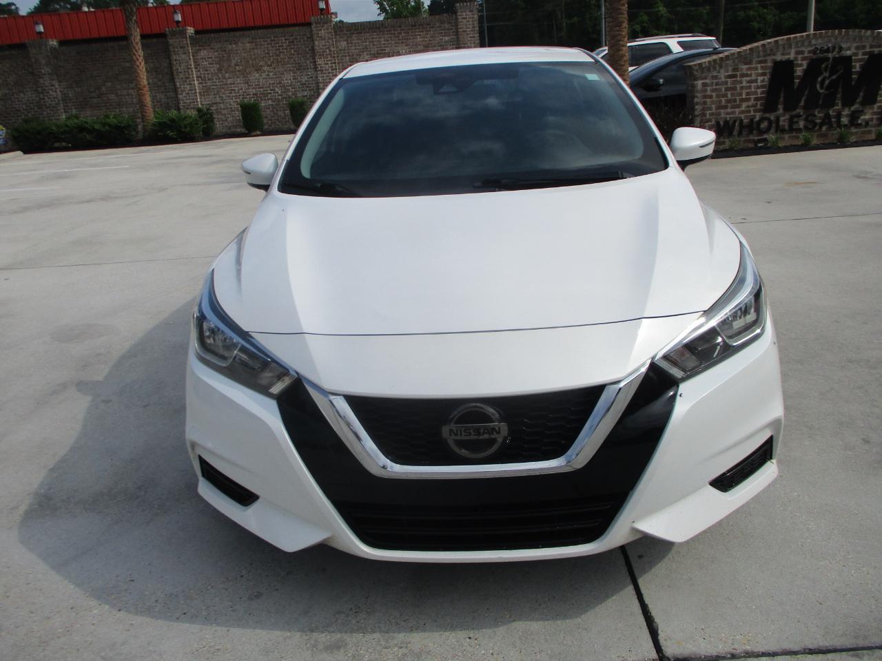 Nissan Versa SV 2021