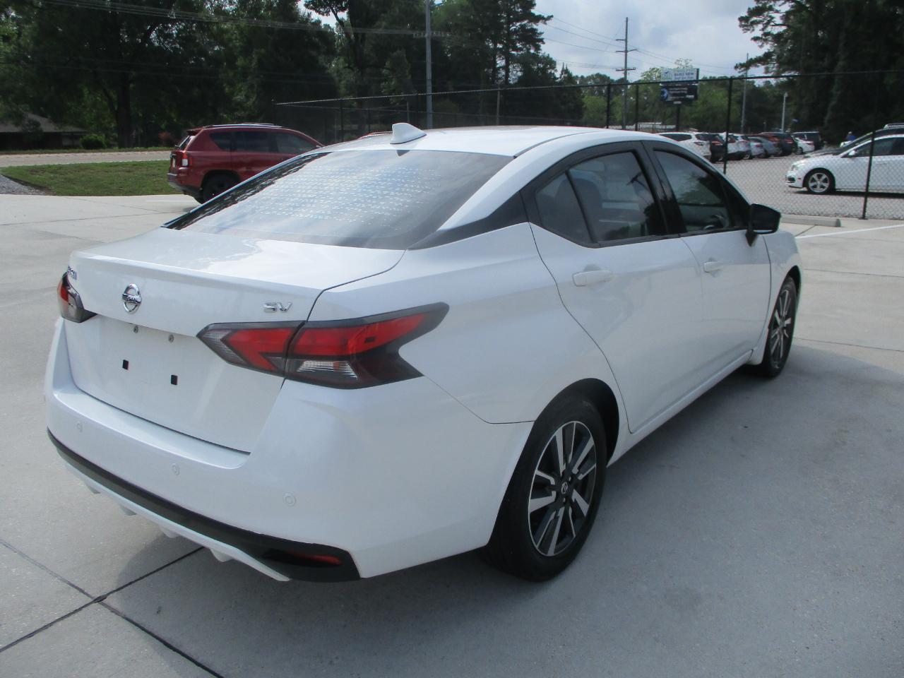 Nissan Versa SV 2021