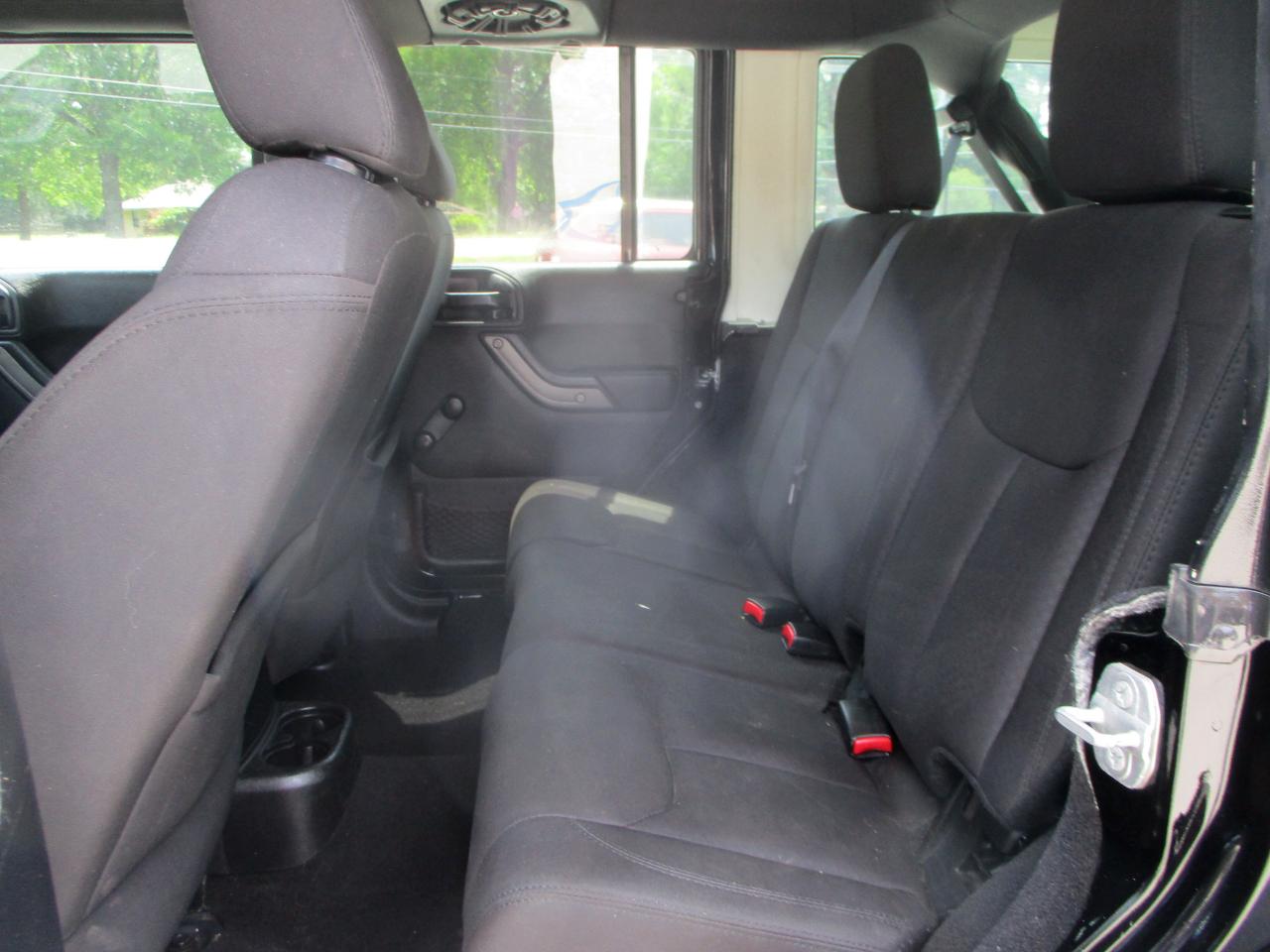 Jeep Wrangler Unlimited Sport 4WD 2014