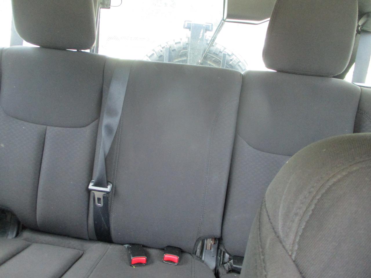 Jeep Wrangler Unlimited Sport 4WD 2014