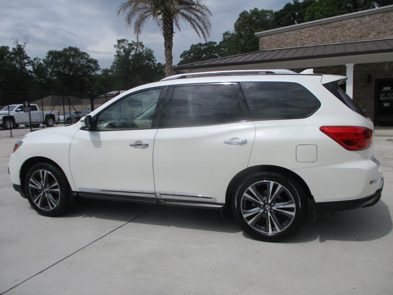 Nissan Pathfinder Platinum 2WD 2019