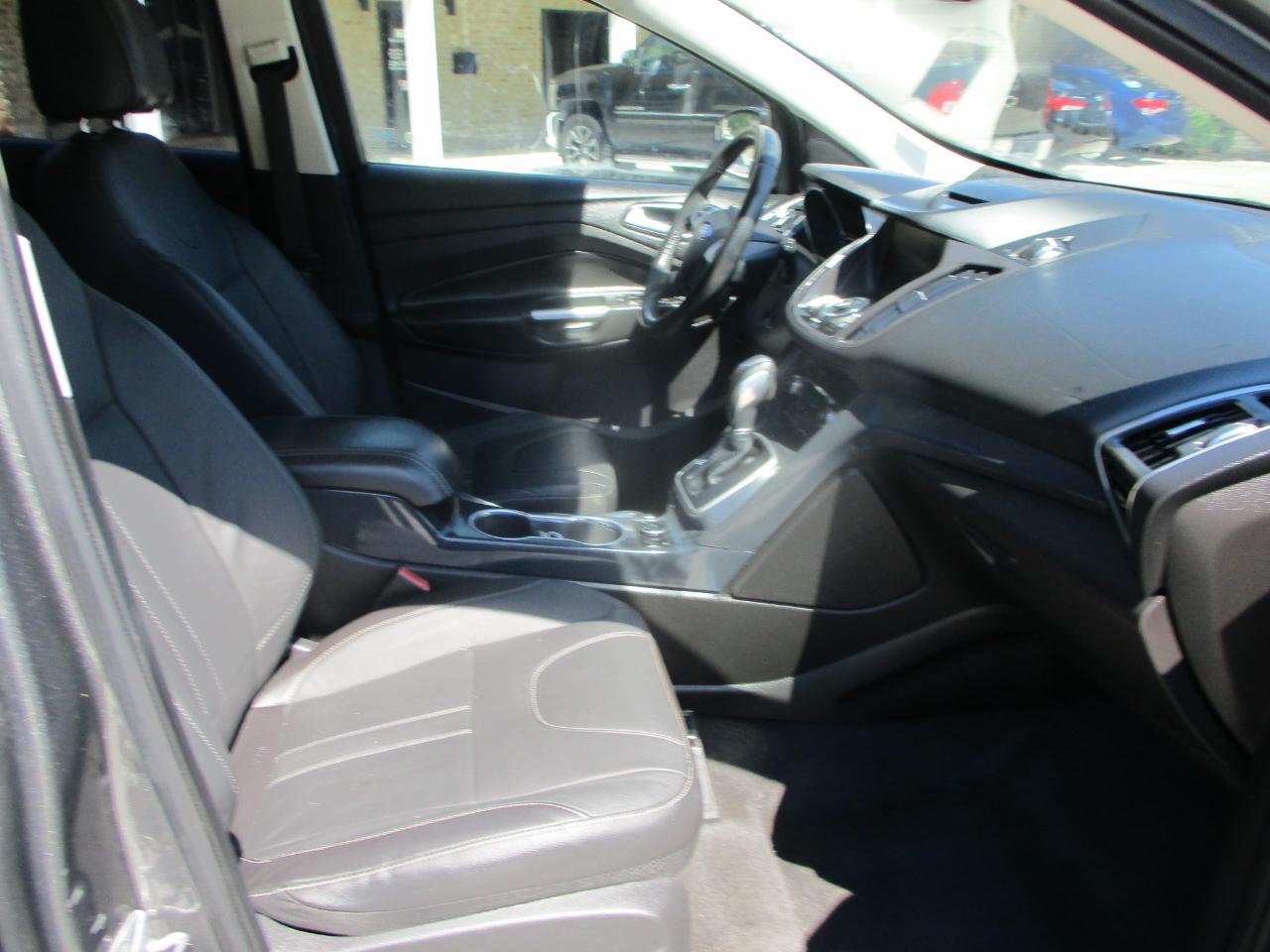 Ford Escape Titanium FWD 2013