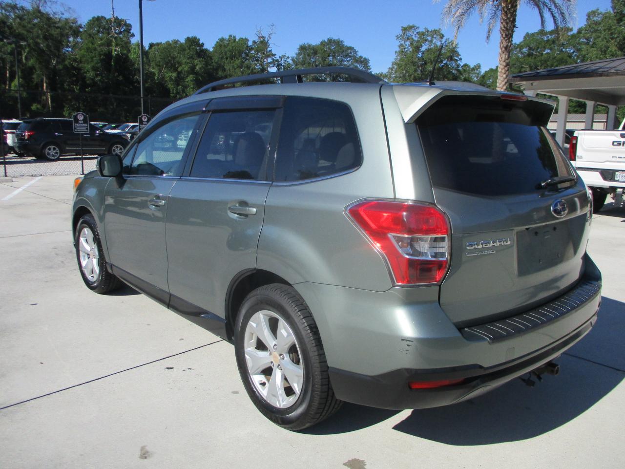 Subaru Forester 2.5i Touring 2014