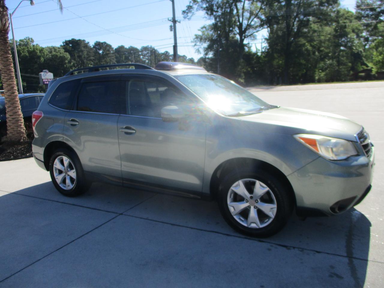 Subaru Forester 2.5i Touring 2014