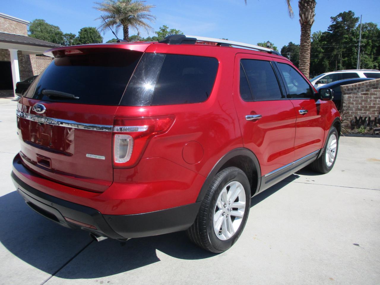 Ford Explorer XLT FWD 2012