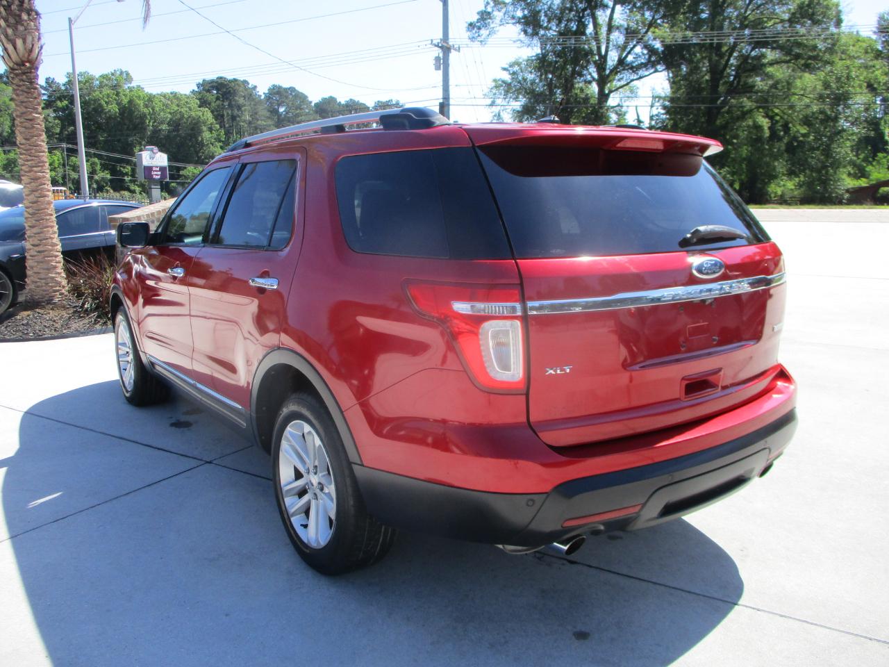 Ford Explorer XLT FWD 2012