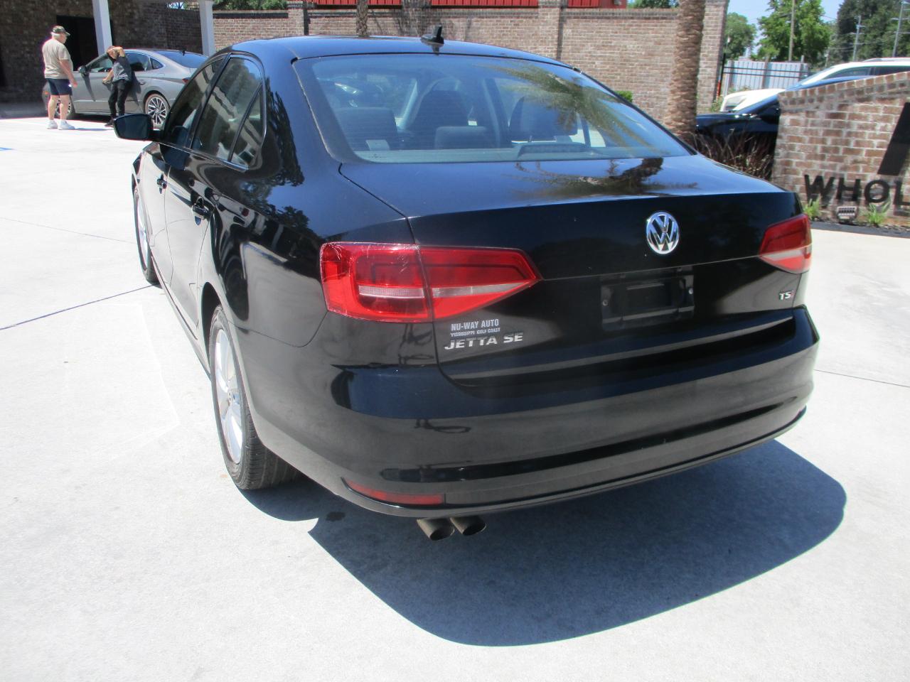 Volkswagen Jetta SE 6A 2015