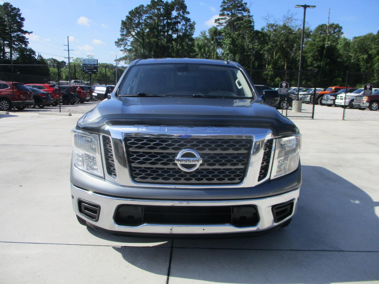 Nissan Titan SV Crew Cab 2WD 2018