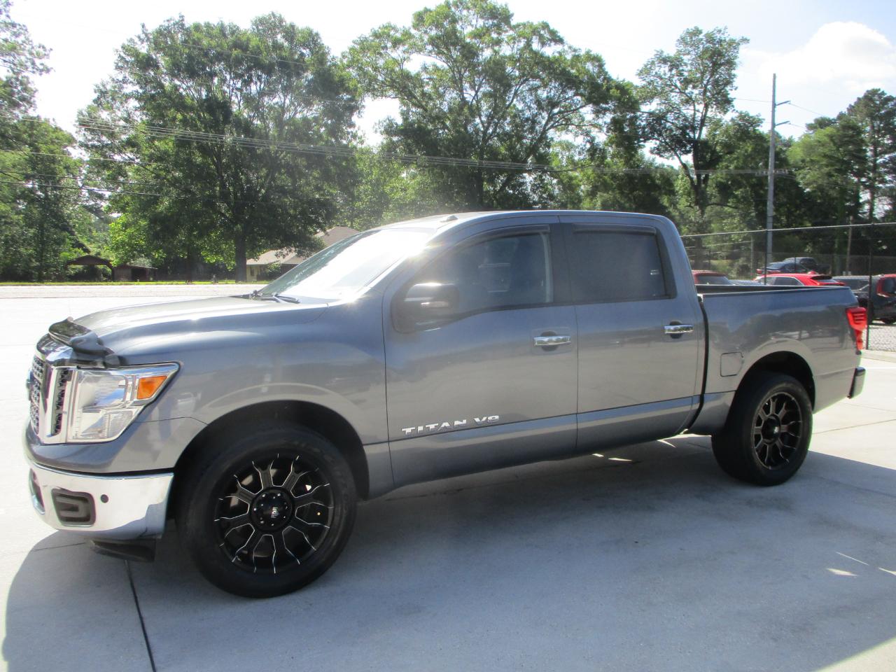 Nissan Titan SV Crew Cab 2WD 2018