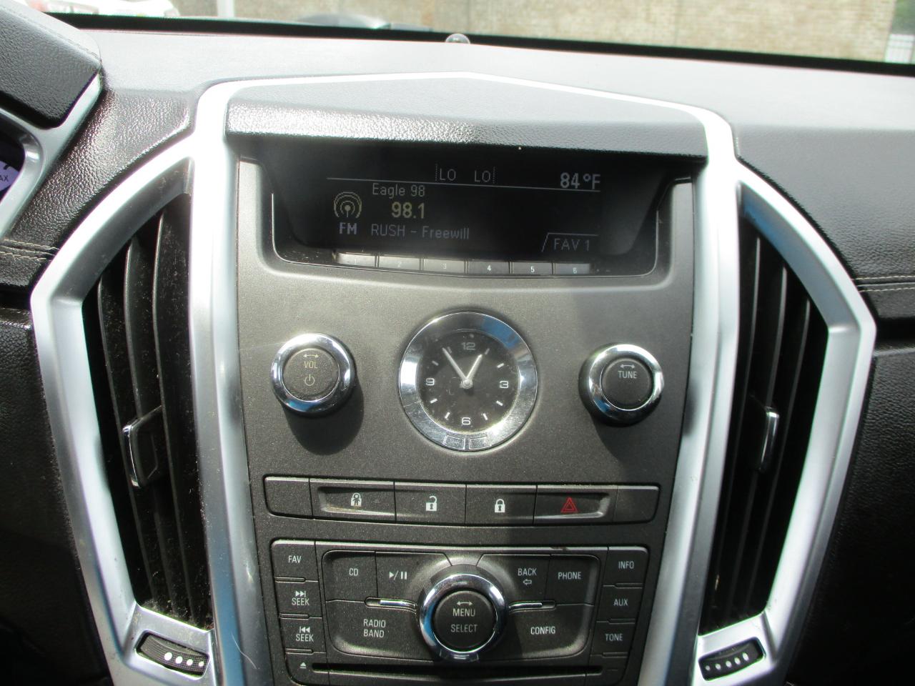 Cadillac SRX Base 2012
