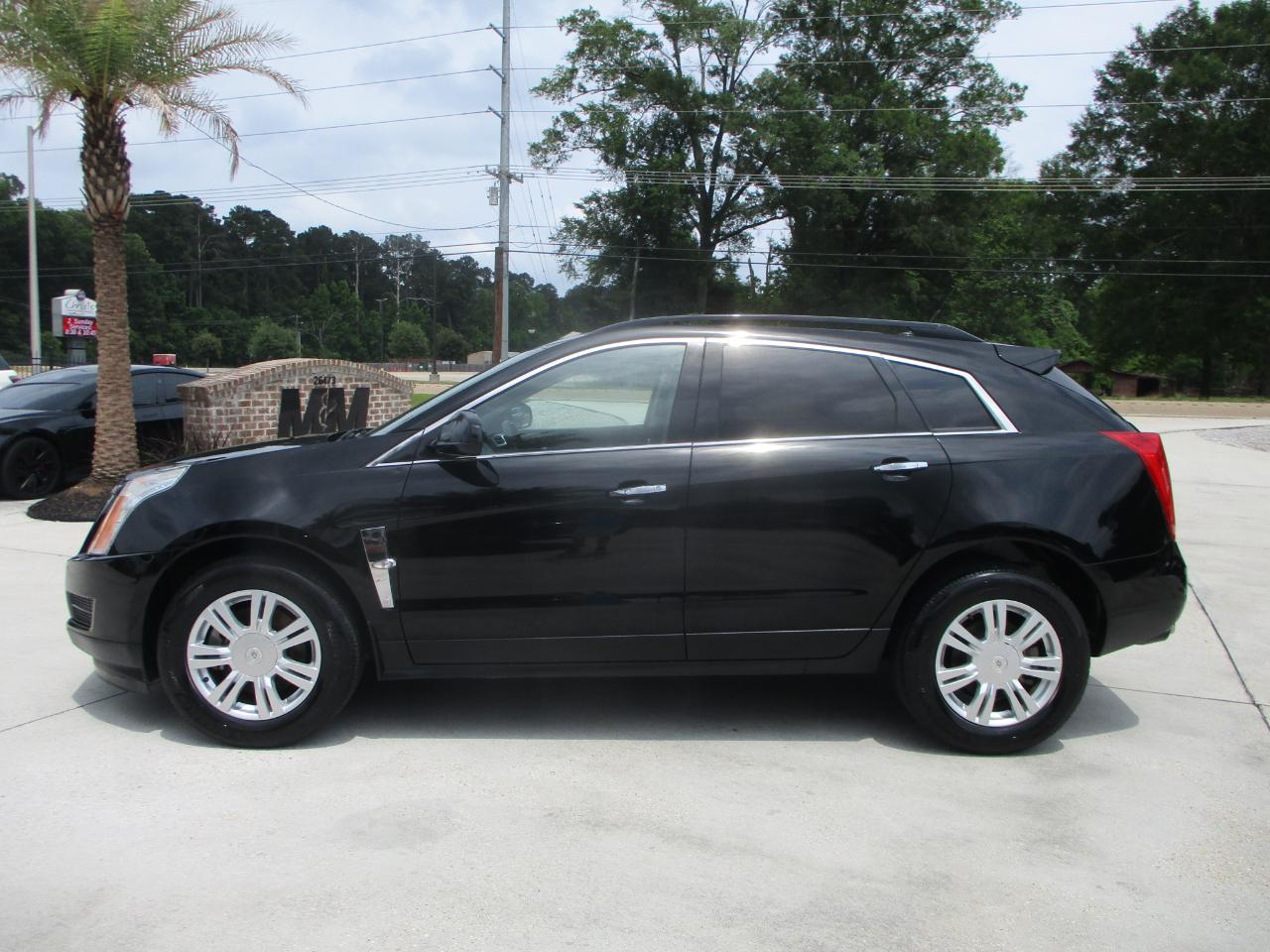 Cadillac SRX Base 2012