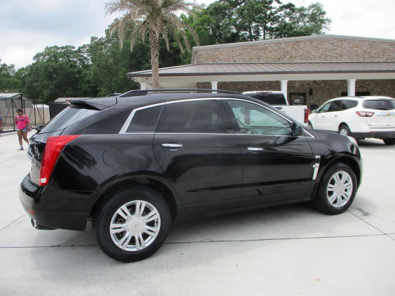 Cadillac SRX Base 2012