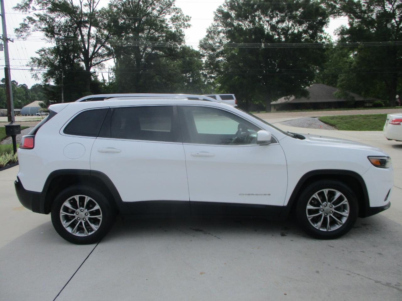 Jeep Cherokee Latitude Plus FWD 2020