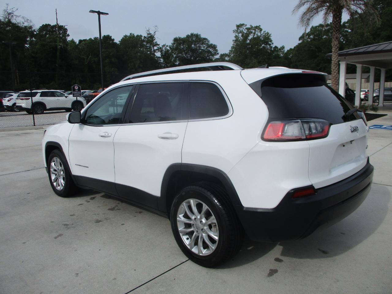 Jeep Cherokee Latitude Plus FWD 2020