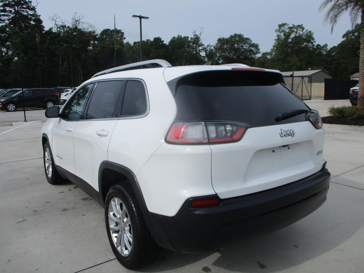 Jeep Cherokee Latitude Plus FWD 2020