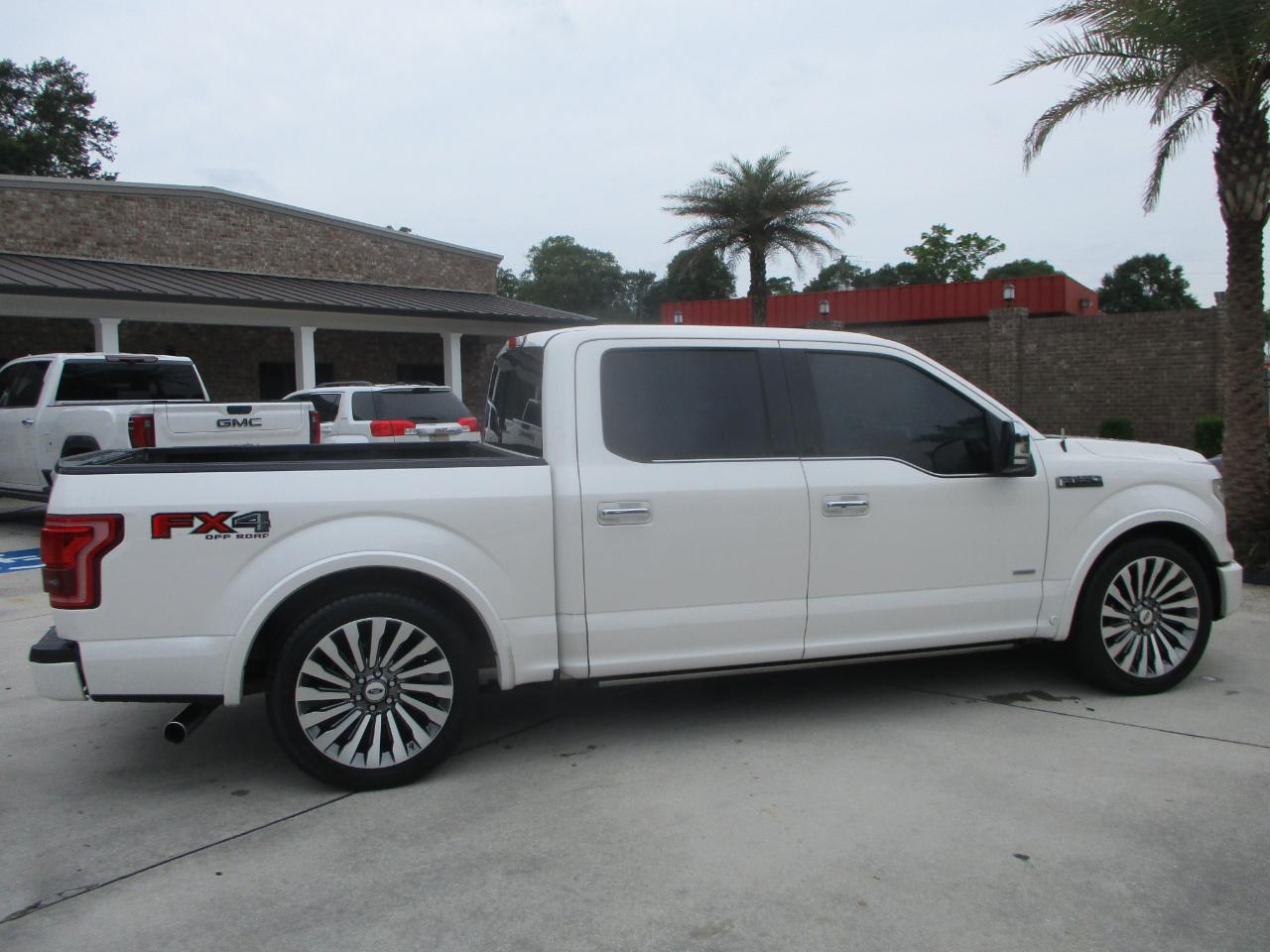 Ford F-150 Platinum SuperCrew 5.5-ft. Bed 4WD 2016