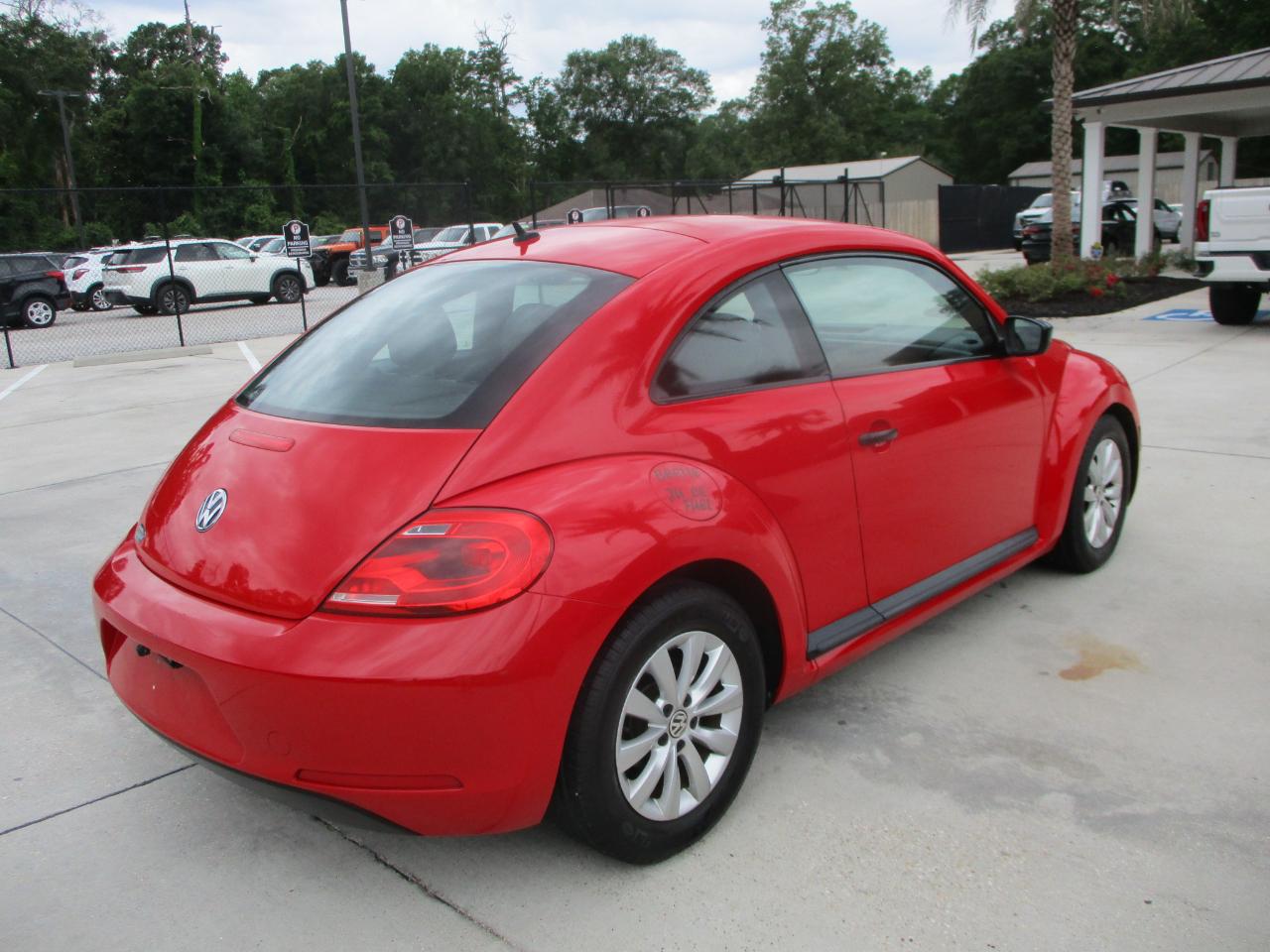 Volkswagen Beetle 1.8T Classic 2015