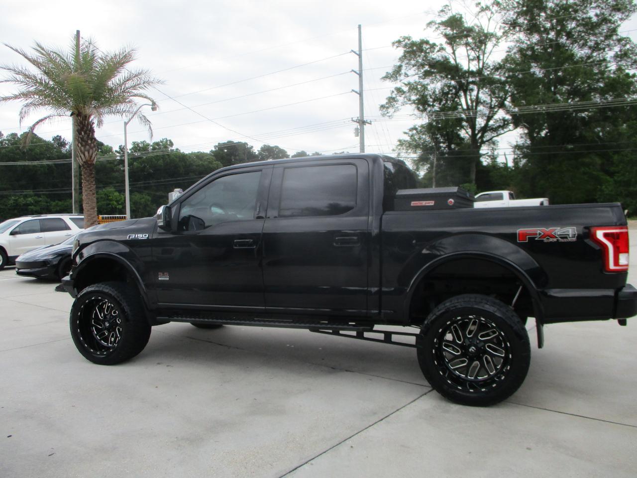 Ford F-150 Lariat SuperCrew 6.5-ft. Bed 4WD 2017