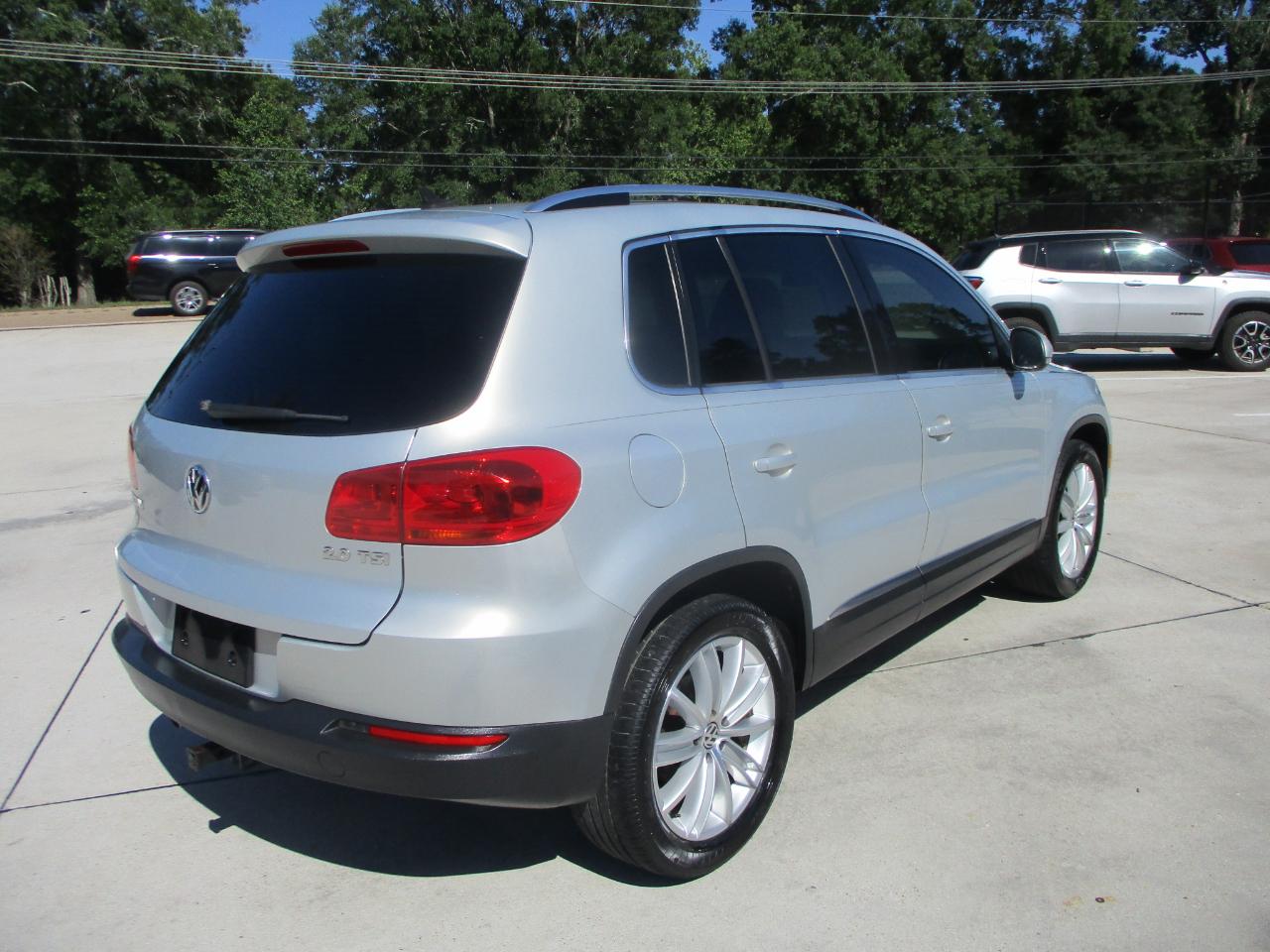 Volkswagen Tiguan S 2013