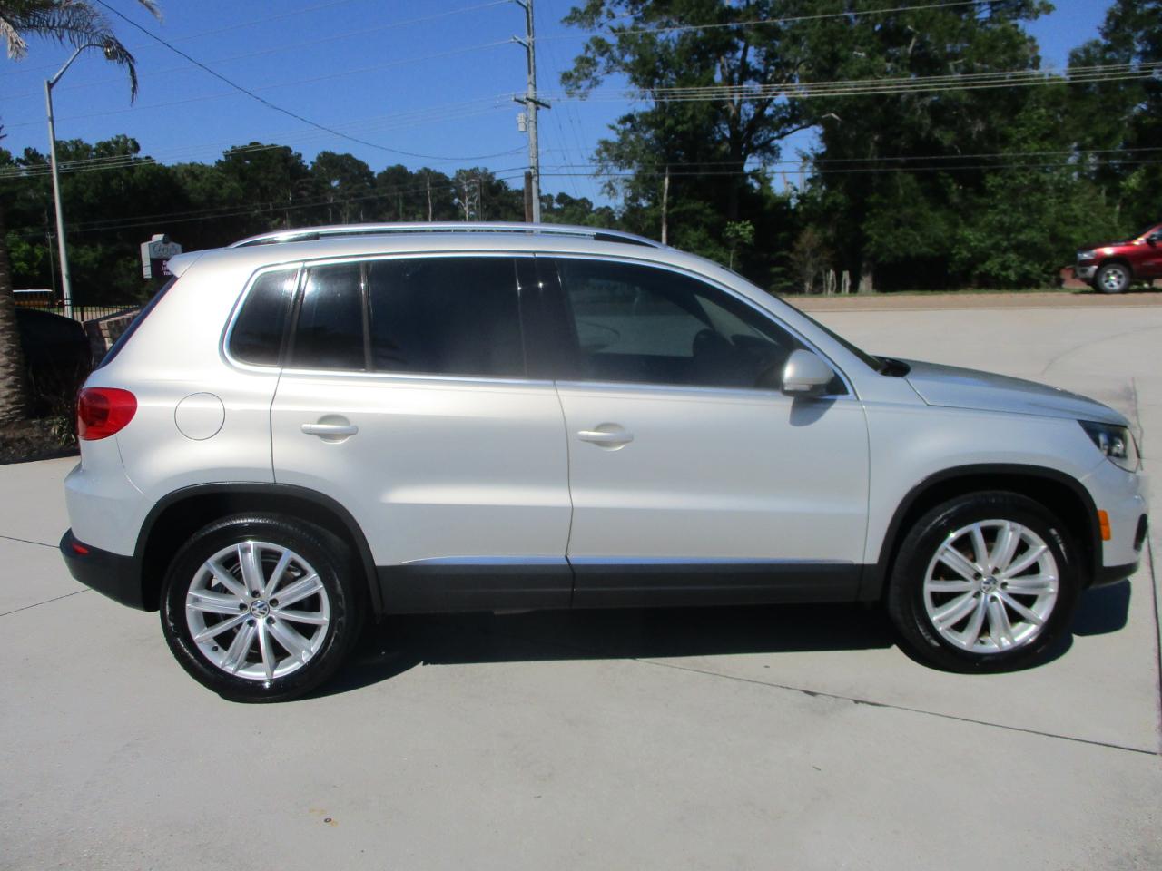 Volkswagen Tiguan S 2013