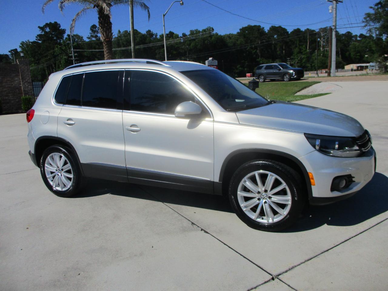 Volkswagen Tiguan S 2013