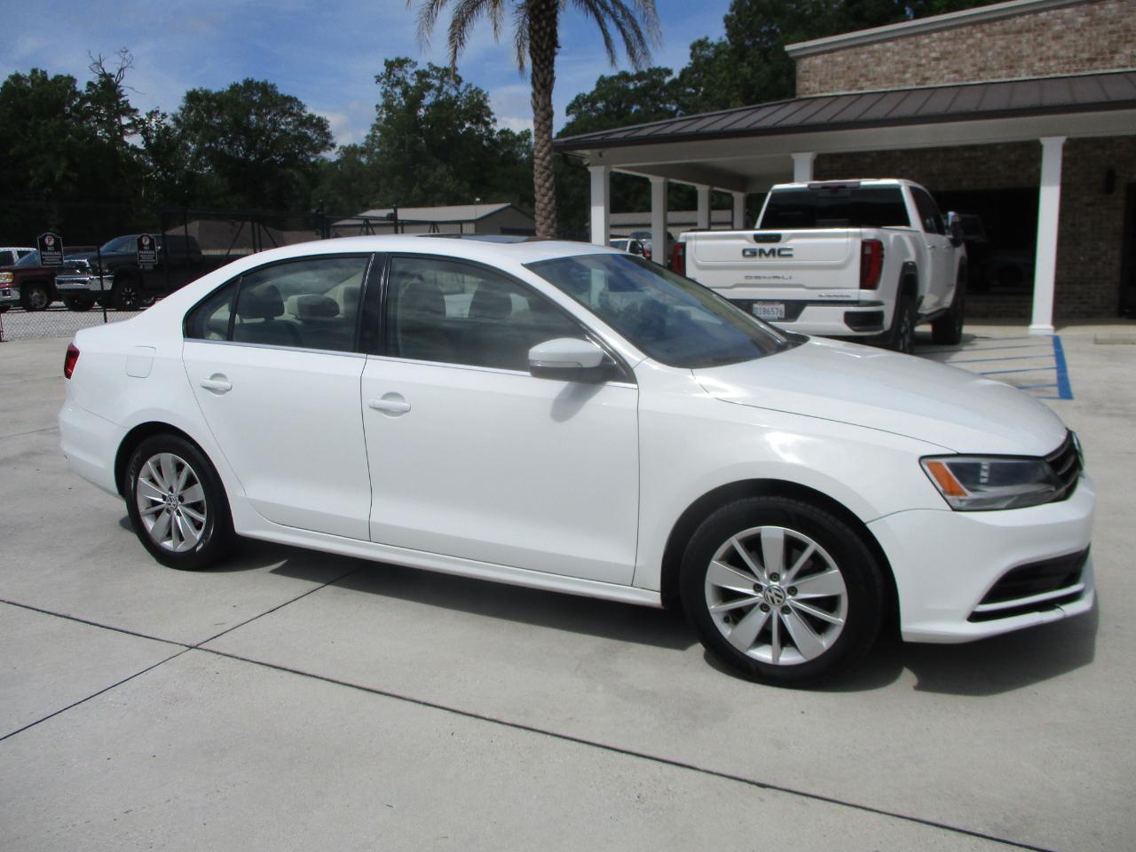 Volkswagen Jetta SE 6A 2015