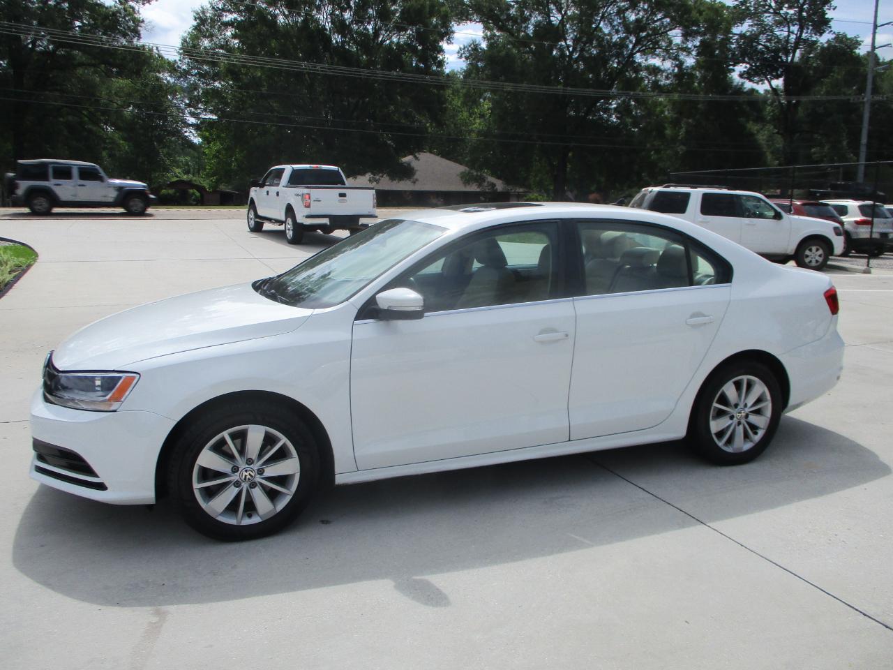 Volkswagen Jetta SE 6A 2015