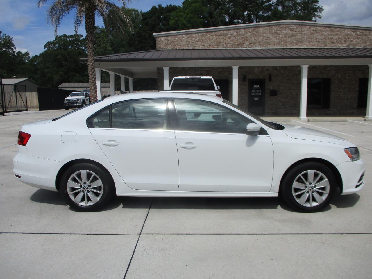 Volkswagen Jetta SE 6A 2015