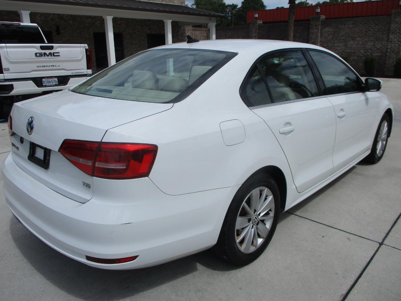 Volkswagen Jetta SE 6A 2015