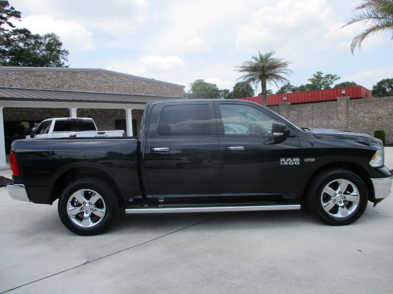 RAM 1500 2WD Crew Cab 140.5" Big Horn 2017