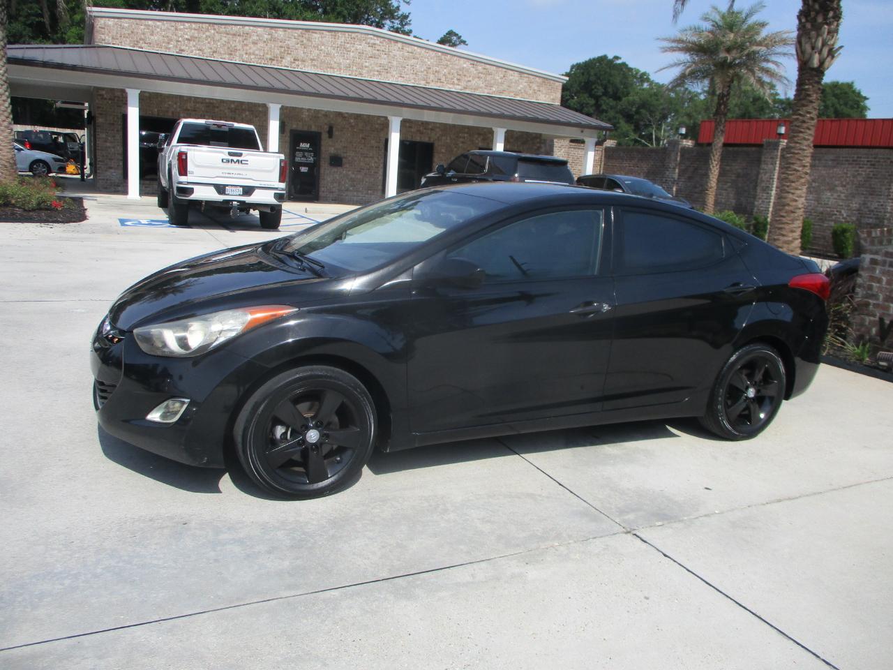 Hyundai Elantra GLS M/T 2013