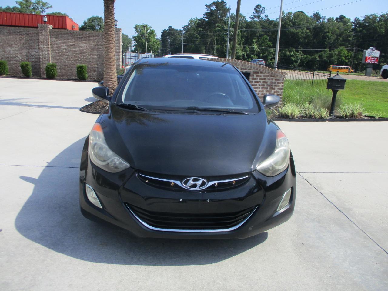 Hyundai Elantra GLS M/T 2013