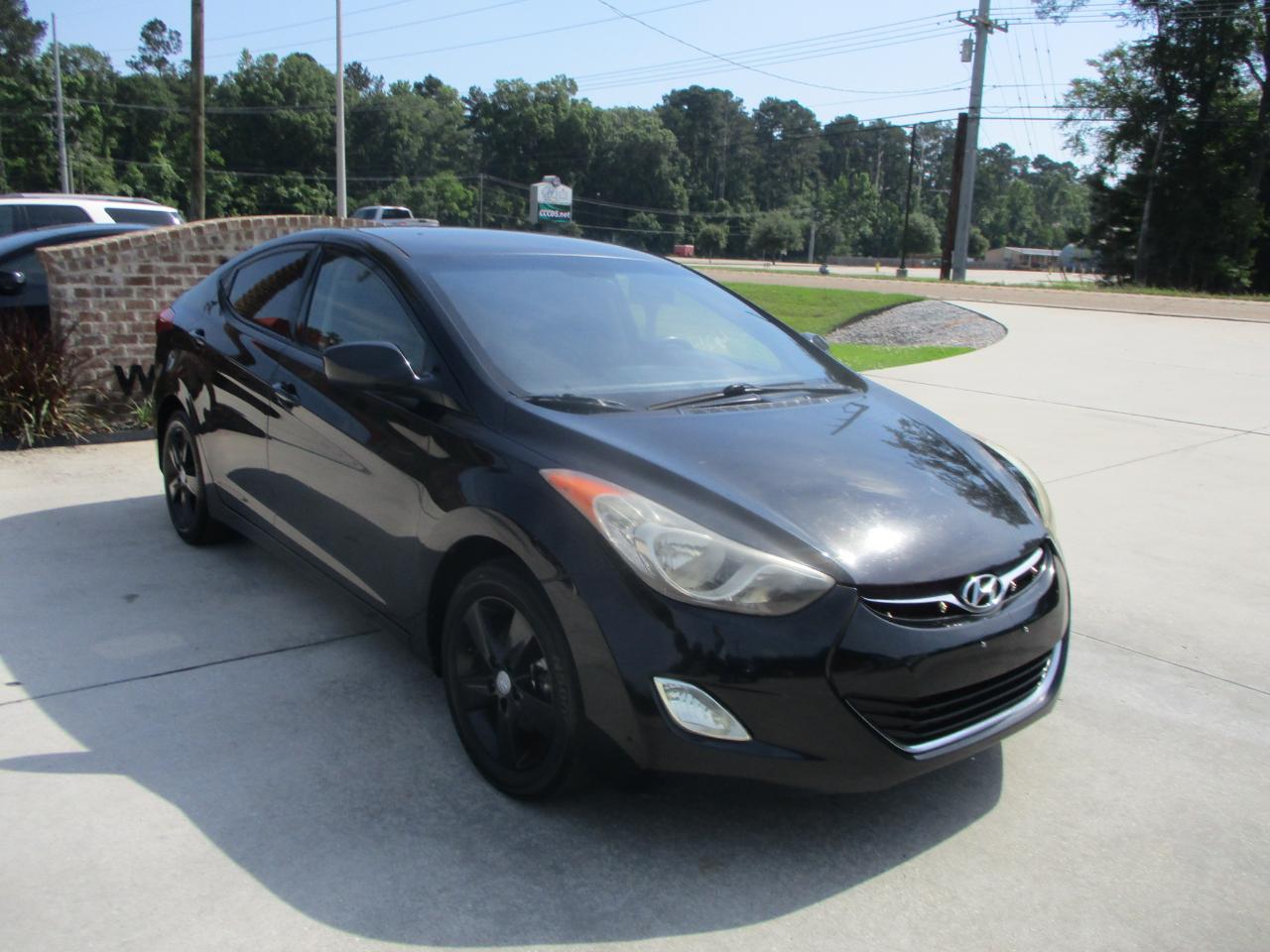 Hyundai Elantra GLS M/T 2013