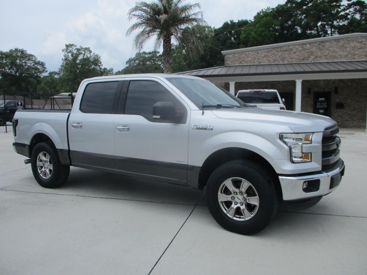 Ford F-150 XLT SuperCrew 5.5-ft. Bed 2WD 2015