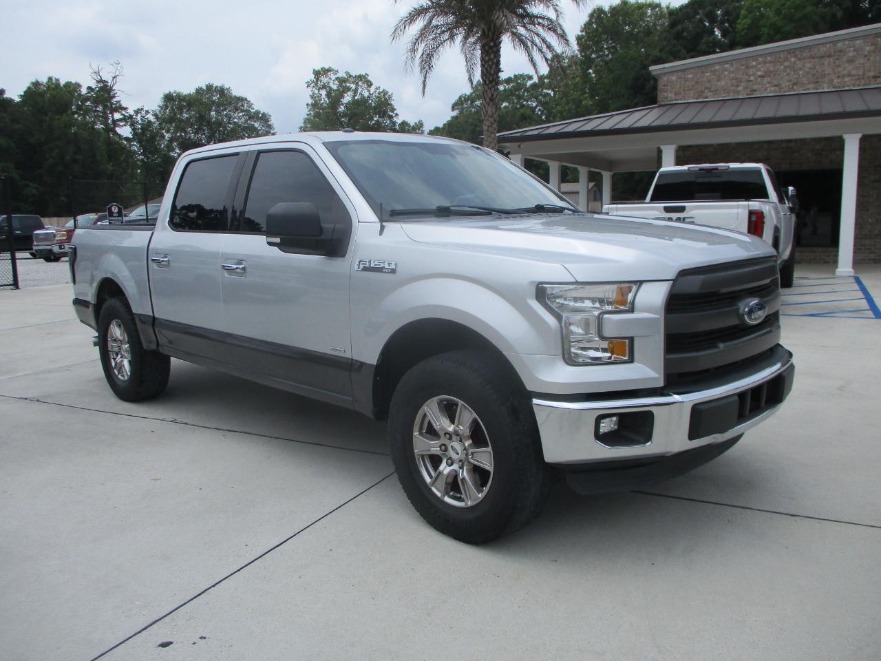 Ford F-150 XLT SuperCrew 5.5-ft. Bed 2WD 2015