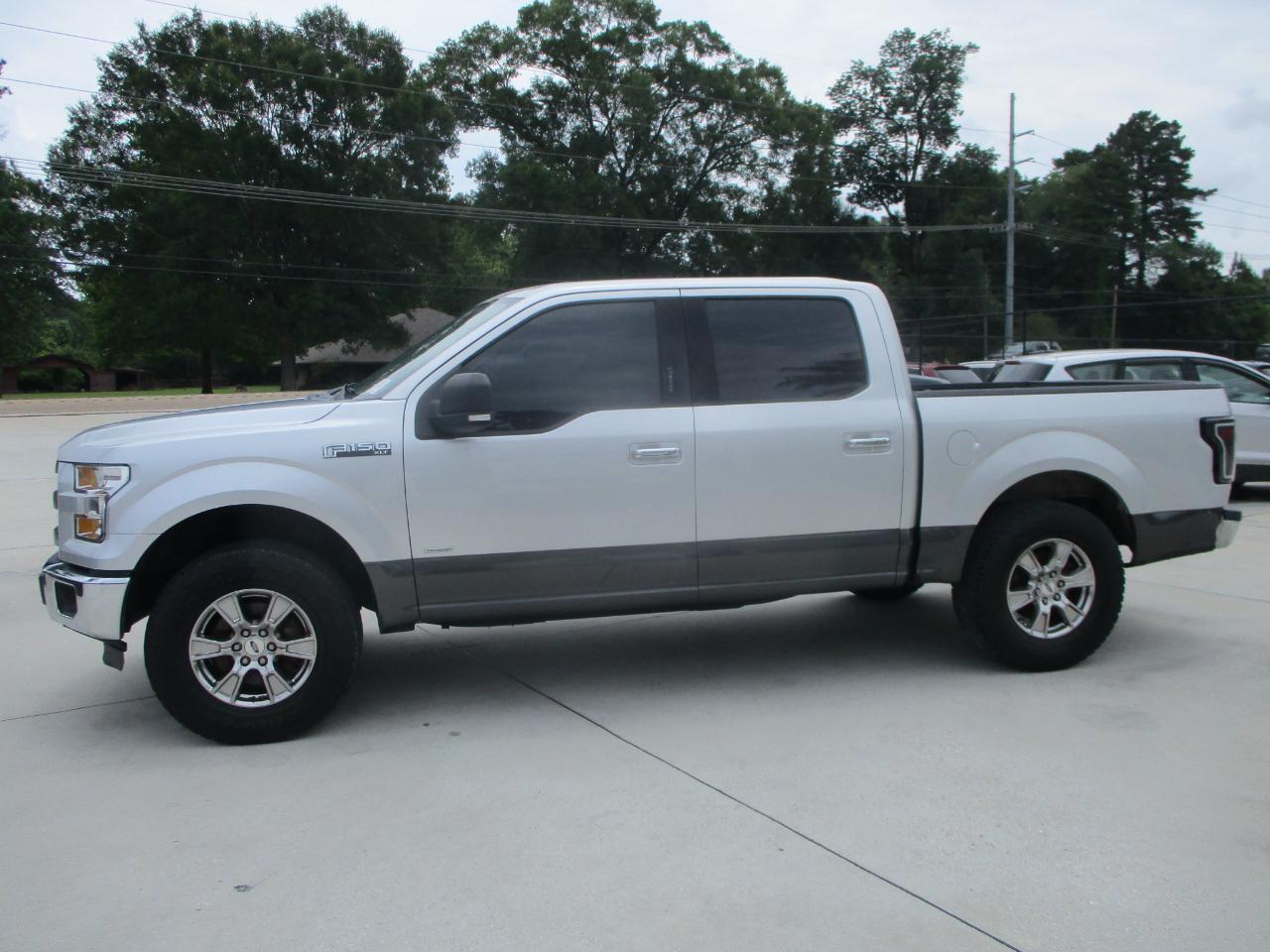 Ford F-150 XLT SuperCrew 5.5-ft. Bed 2WD 2015