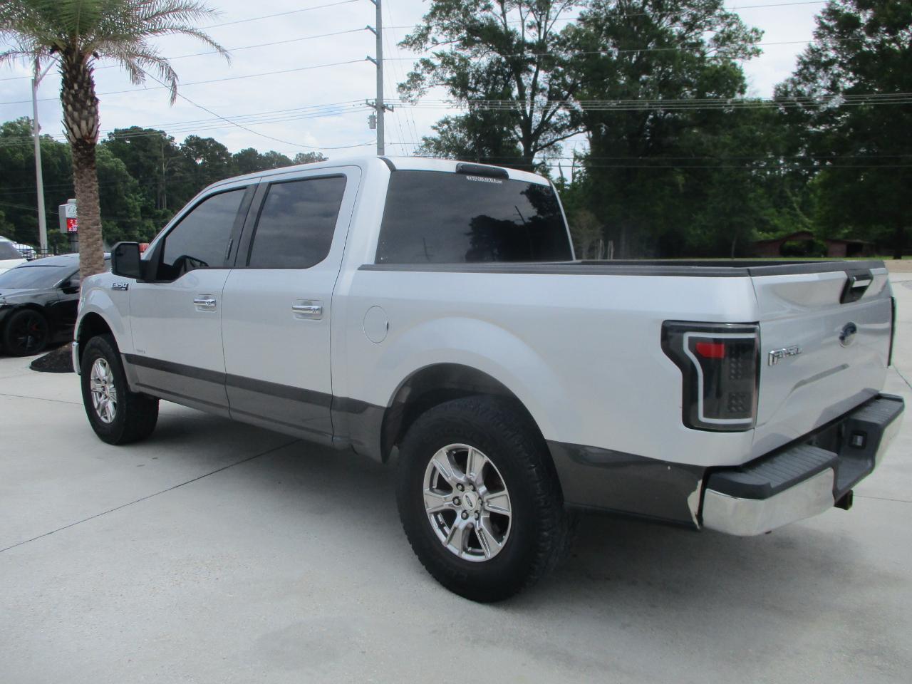 Ford F-150 XLT SuperCrew 5.5-ft. Bed 2WD 2015