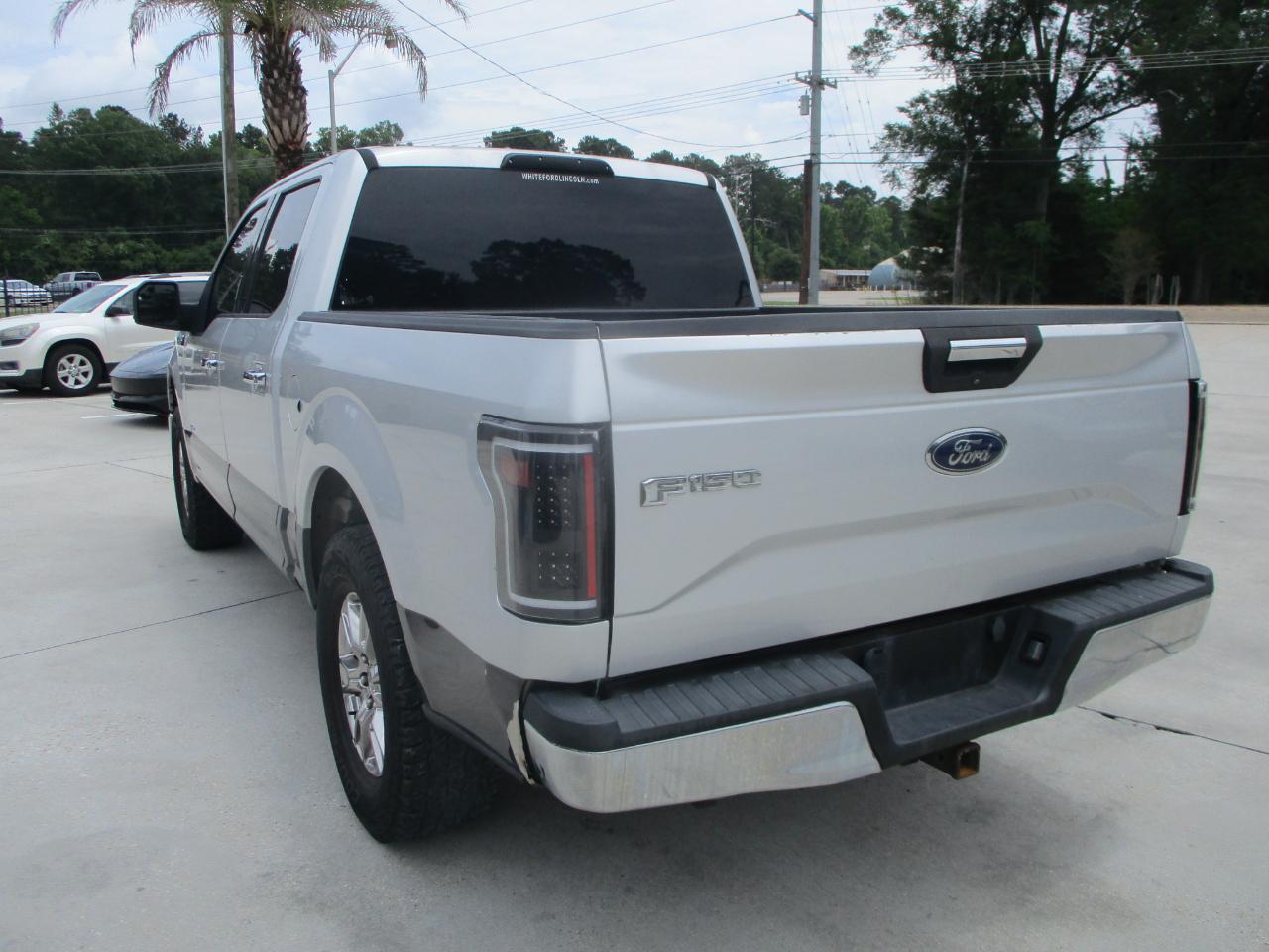 Ford F-150 XLT SuperCrew 5.5-ft. Bed 2WD 2015