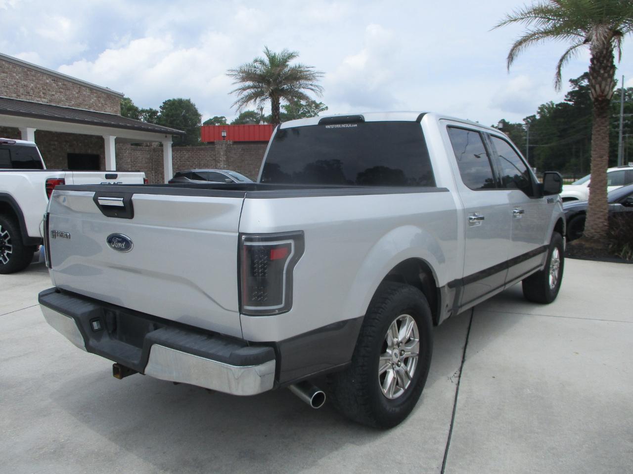 Ford F-150 XLT SuperCrew 5.5-ft. Bed 2WD 2015