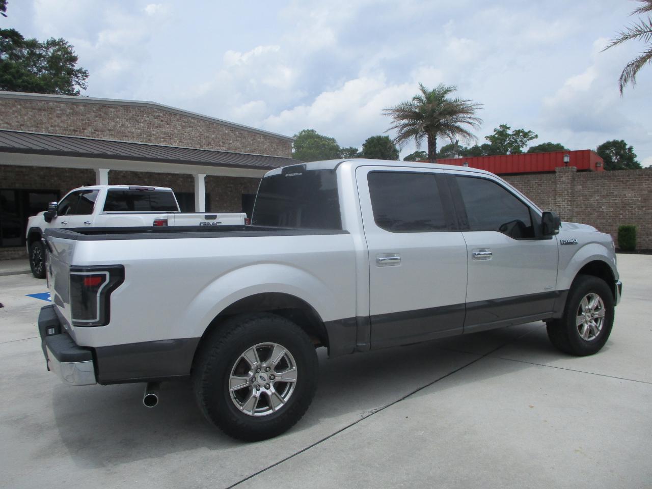 Ford F-150 XLT SuperCrew 5.5-ft. Bed 2WD 2015