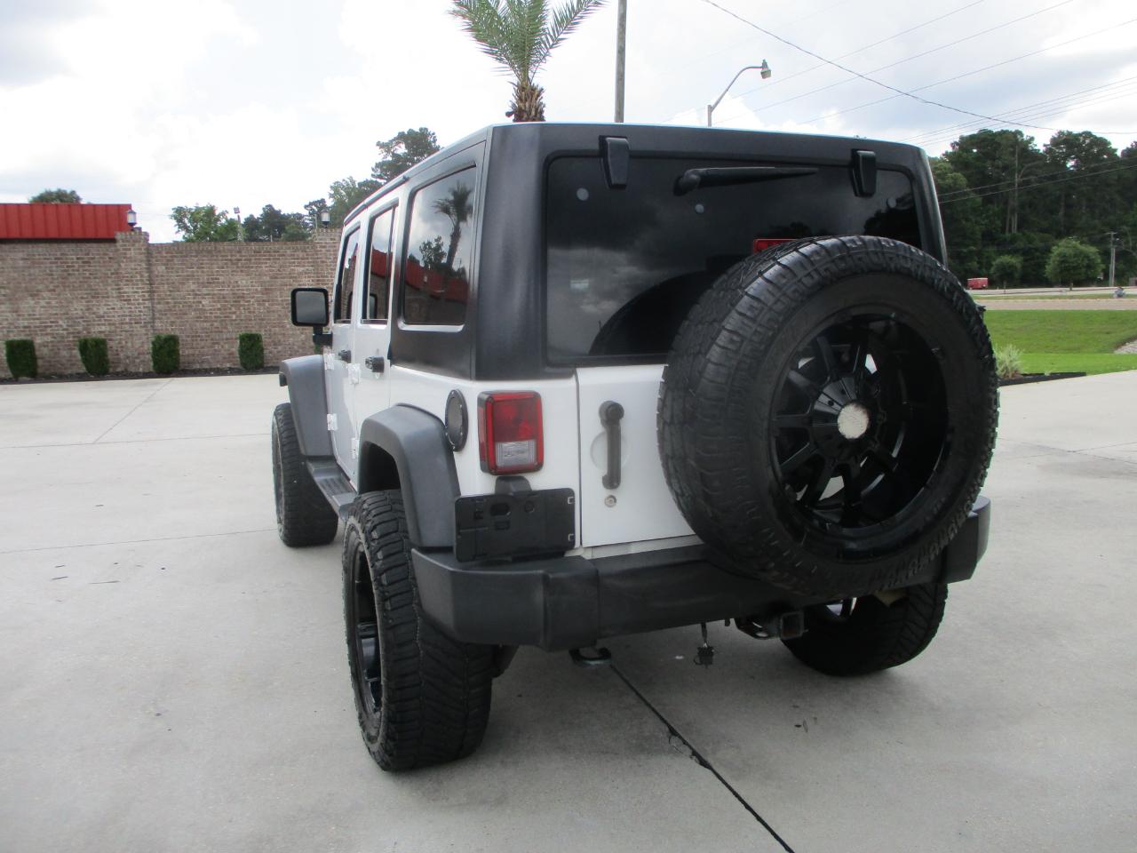 Jeep Wrangler Unlimited 4WD 4dr Sport 2016